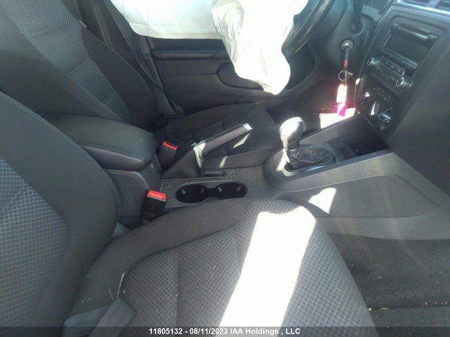 3VWDL7AJ6EM422073 Volkswagen Jetta Sedan Comfortline/highline