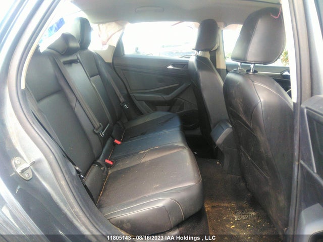 3VWE57BU5KM011895 Volkswagen Jetta Highline