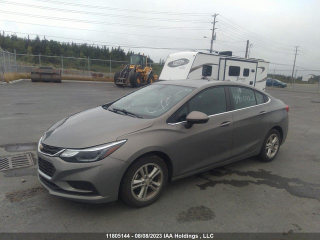 Chevrolet CRUZE LT 2018 1G1BE5SM2J7205604 Image 2