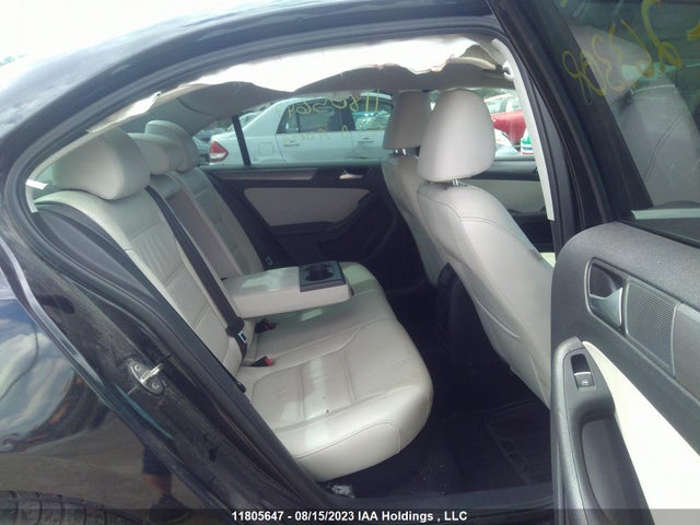 3VWLA7AJ7FM263308 Volkswagen Jetta Sedan Highline