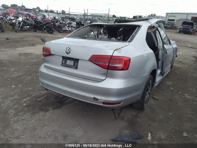 3VWDA7AJ1FM241275 Volkswagen Jetta Sedan Comfortline