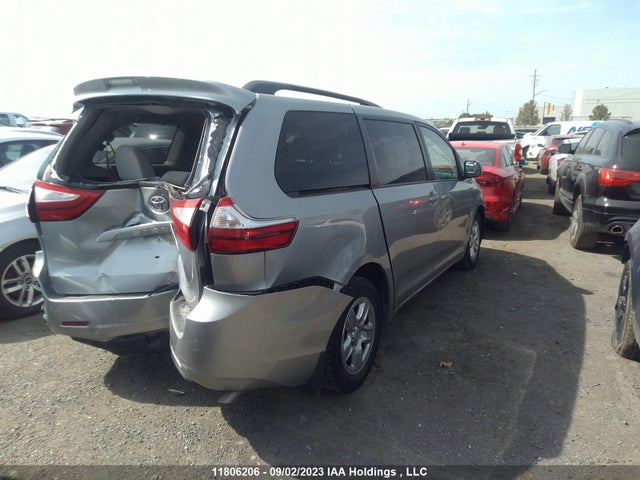 Toyota SIENNA 2017 5TDKZ3DC4HS845771 Image 4