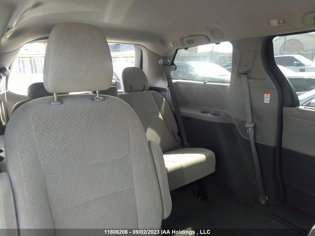 Toyota SIENNA 2017 5TDKZ3DC4HS845771 Image 8