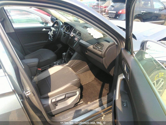3VV2B7AX2JM116405 Volkswagen Tiguan Se/sel