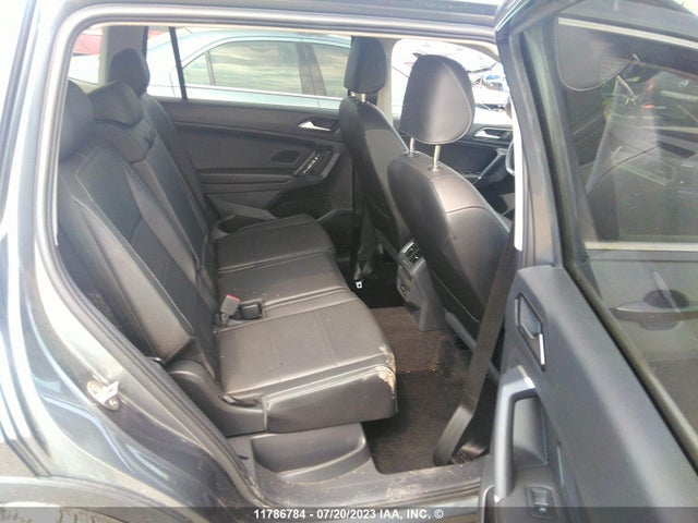 3VV2B7AX2JM116405 Volkswagen Tiguan Se/sel