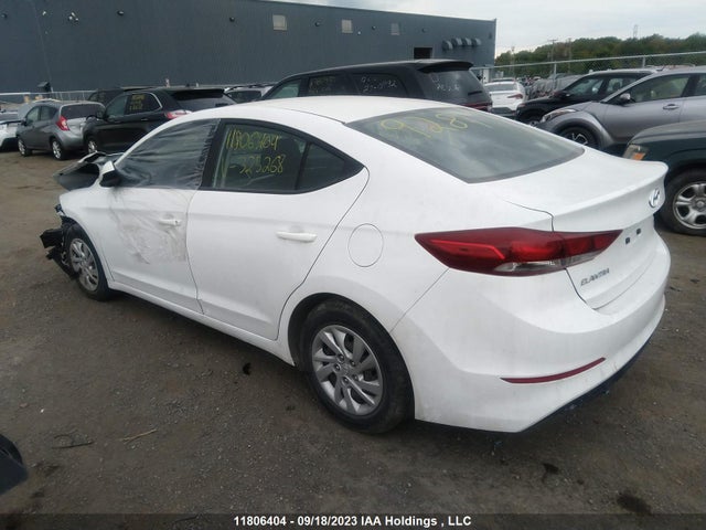Hyundai Elantra 2018 5NPD74LF9JH325268 Image 3