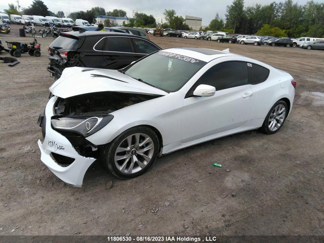 Hyundai Genesis Coupe Premium 2016 KMHHT6KJ3GU136074 Image 2