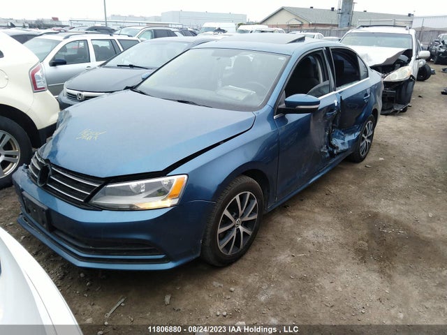 3VWD07AJ2FM296630 Volkswagen Jetta Sedan Comfortline/trendline+