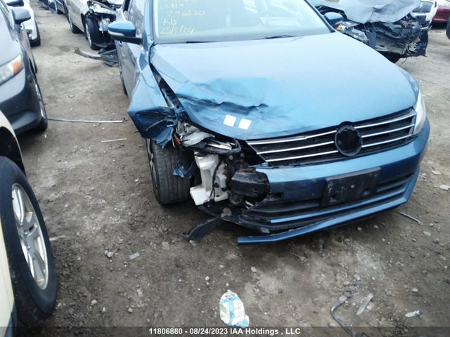 3VWD07AJ2FM296630 Volkswagen Jetta Sedan Comfortline/trendline+