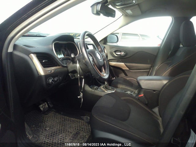 1C4PJMCS3HD215666 Jeep Cherokee North
