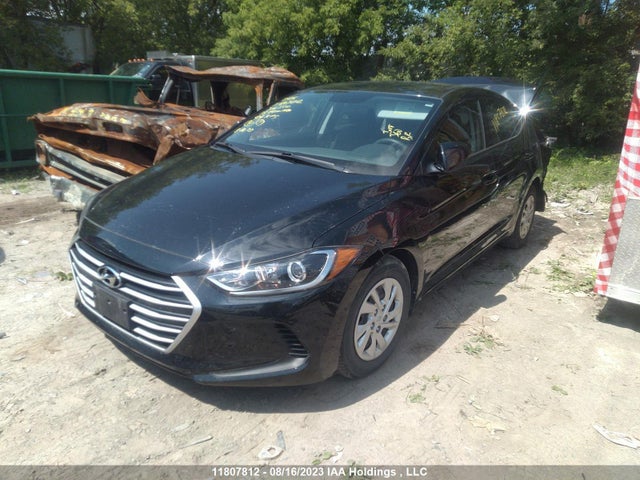 Hyundai Elantra Le 2018 5NPD74LF8JH316500 Image 2