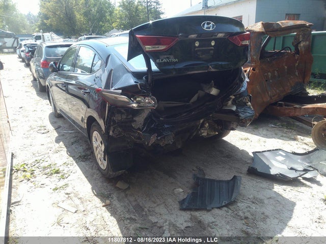 Hyundai Elantra Le 2018 5NPD74LF8JH316500 Image 3