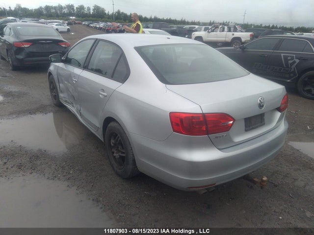 3VWDL7AJ1EM270378 Volkswagen Jetta Sedan Comfortline/highline