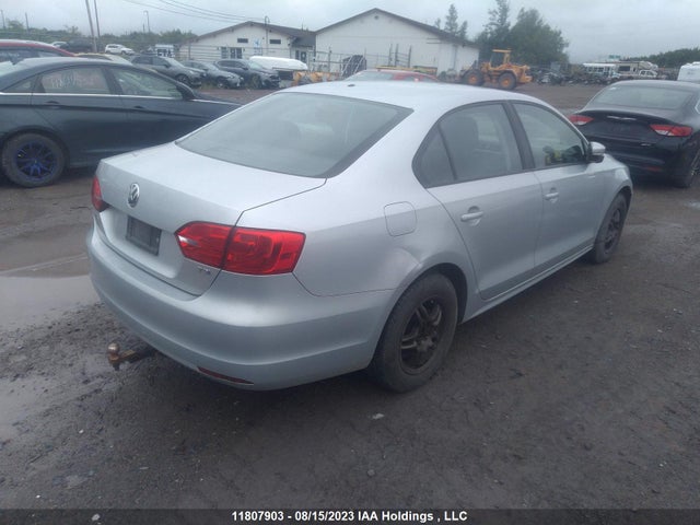 3VWDL7AJ1EM270378 Volkswagen Jetta Sedan Comfortline/highline