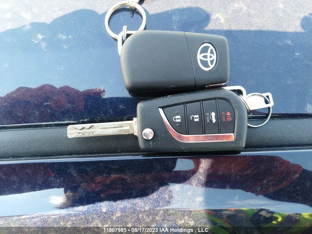 Toyota Corolla L/le/xle 2022 5YFBPMBE4NP331438 Image 3