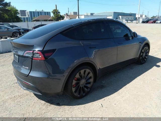 7SAYGDEF3NF521115 Tesla Model Y