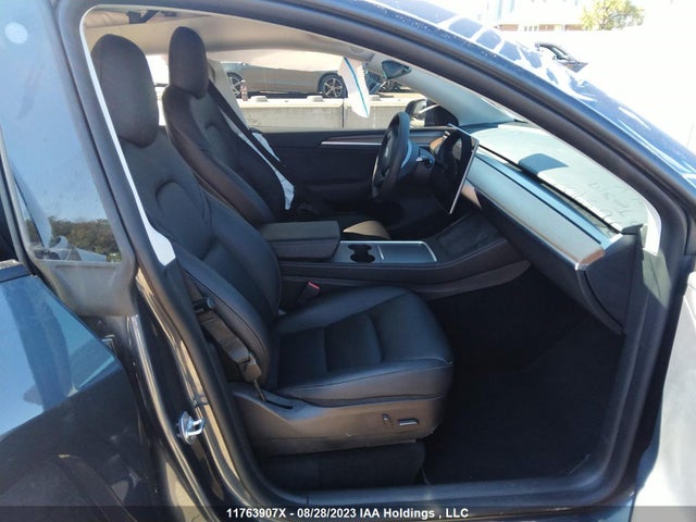 7SAYGDEF3NF521115 Tesla Model Y