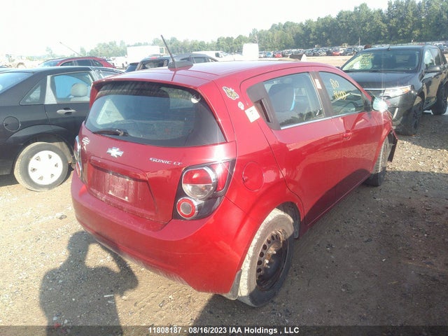 Chevrolet SONIC LT 2015 1G1JC6SHXF4117371 Image 4