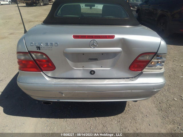 Продажа на аукционе авто 2001 Mercedes-benz Clk-class 3.2l, vin: WDBLK65G81T070506, номер лота: 11808227