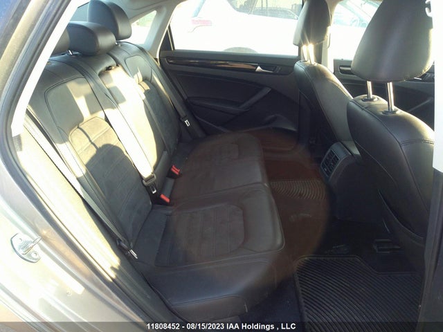 1VWCS7A39FC095588 Volkswagen Passat Highline