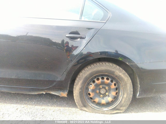 3VW1K7AJ1EM362127 Volkswagen Jetta Sedan Trendline/trendline+