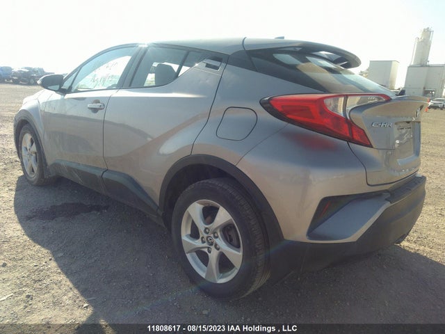 Toyota C-HR XLE 2018 NMTKHMBX2JR014417 Image 3