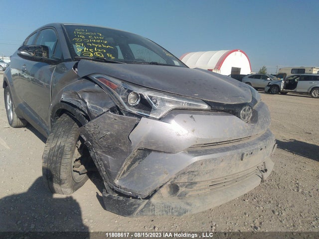 Toyota C-HR XLE 2018 NMTKHMBX2JR014417 Image 6