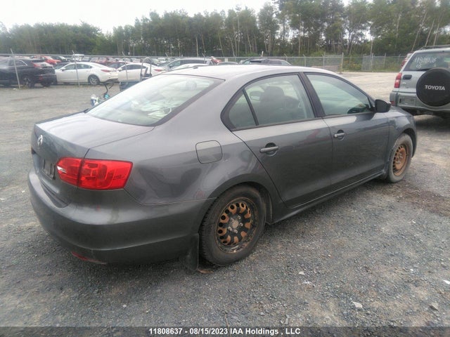 3VW1K7AJ9EM350467 Volkswagen Jetta Sedan Trendline/trendline+