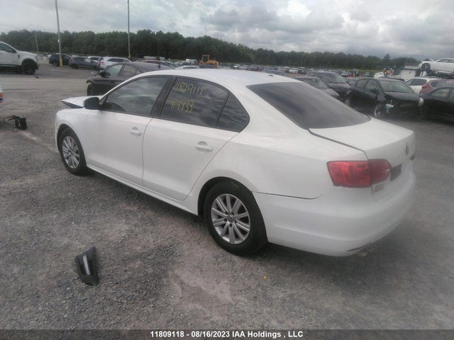 3VWDK7AJ8EM414933 Volkswagen Jetta Sedan Comfortline