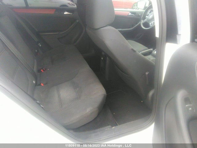3VWDK7AJ8EM414933 Volkswagen Jetta Sedan Comfortline