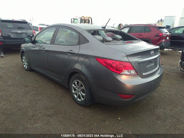 Hyundai ACCENT GL 2014 KMHCT4AE9EU735402 Image 3
