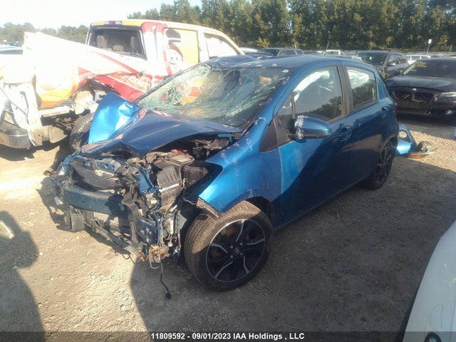Toyota YARIS LE 2017 VNKKTUD34HA072649 Image 2