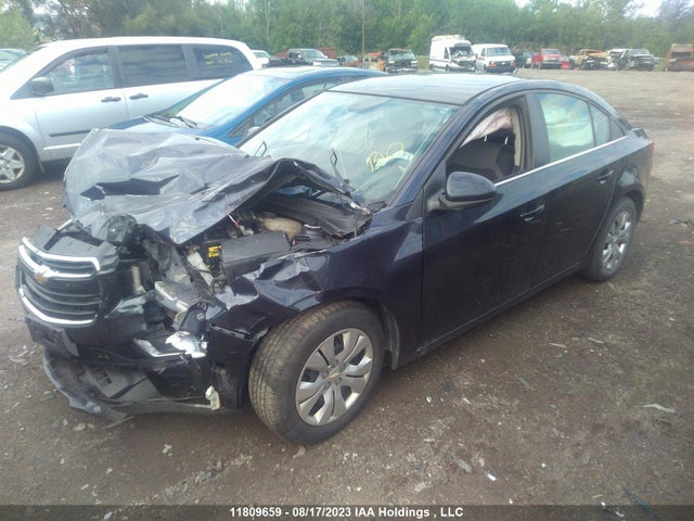 Chevrolet Cruze 1lt 2015 1G1PC5SBXF7198676 Image 2