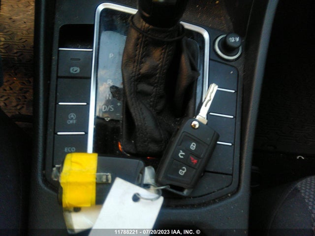 3VWC57BU8KM042727 Volkswagen Jetta S/se/r-line