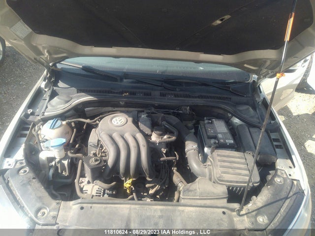 3VW2K7AJ4EM255917 Volkswagen Jetta Sedan Trendline+