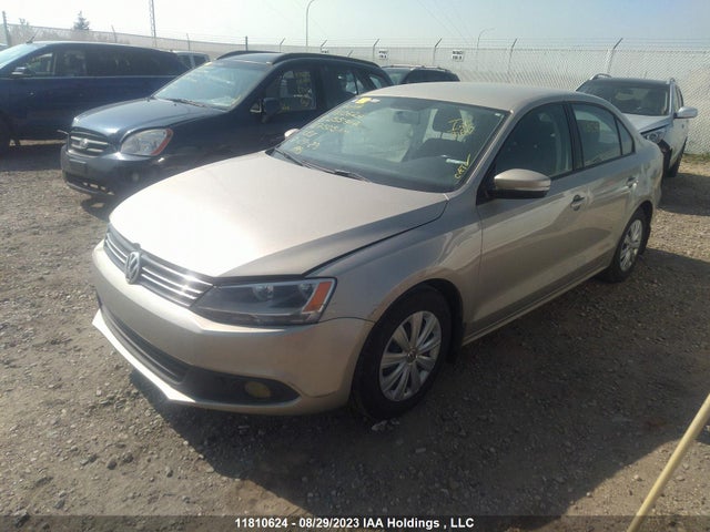 3VW2K7AJ4EM255917 Volkswagen Jetta Sedan Trendline+