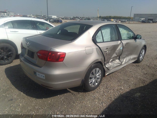 3VW2K7AJ4EM255917 Volkswagen Jetta Sedan Trendline+