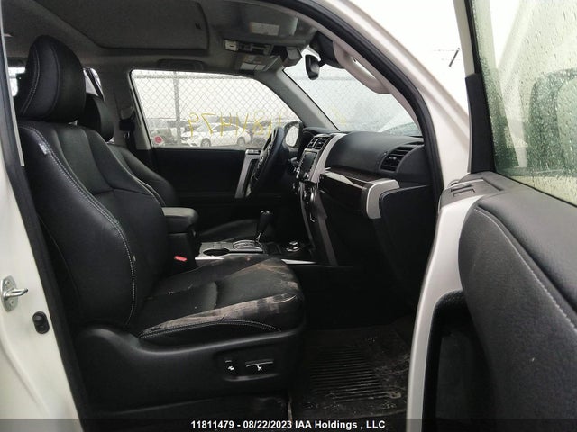 Toyota 4RUNNER 2022 JTEKU5JR7N6060882 Image 5
