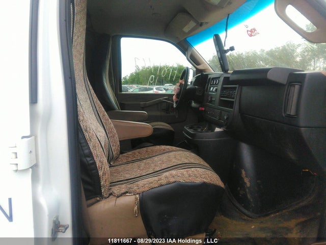 Chevrolet EXPRESS CARGO VAN 2019 1GCWGAFP4K1155955 Image 5