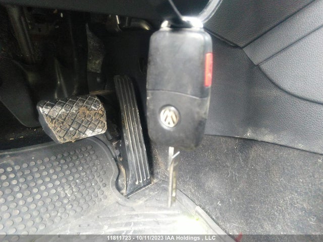3VWDA7AJ3FM281244 Volkswagen Jetta Sedan Comfortline