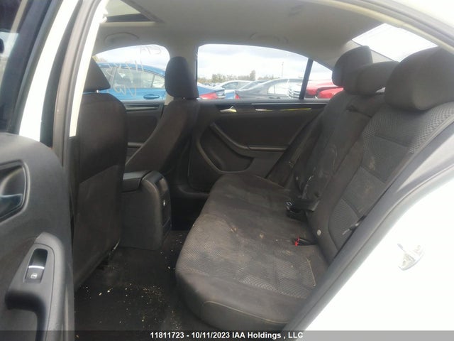 3VWDA7AJ3FM281244 Volkswagen Jetta Sedan Comfortline