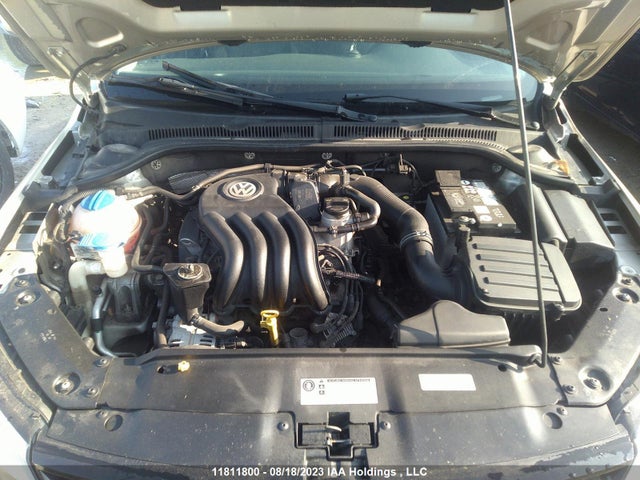 3VWDK7AJ2EM256234 Volkswagen Jetta Sedan Comfortline