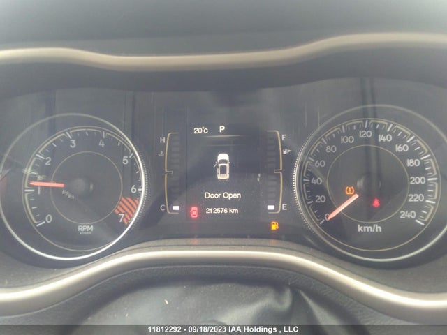 1C4PJMAB9EW164273 Jeep Cherokee Sport
