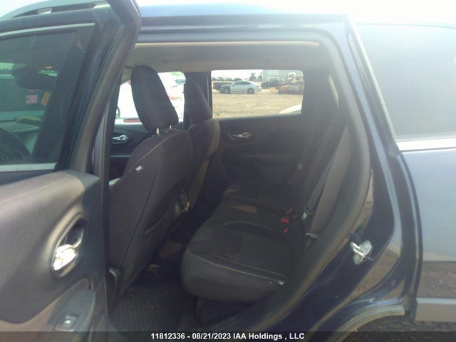 1C4PJMCS2GW168603 Jeep Cherokee North
