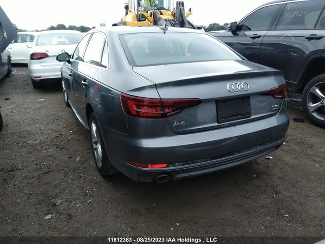 WAUANAF40JN017971 Audi A4 Sedan Komfort