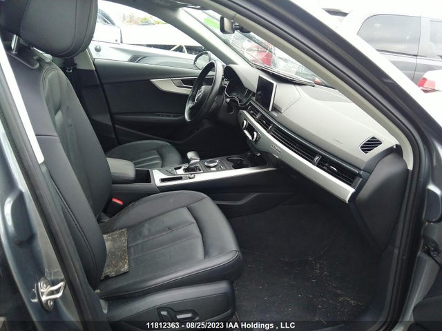 WAUANAF40JN017971 Audi A4 Sedan Komfort