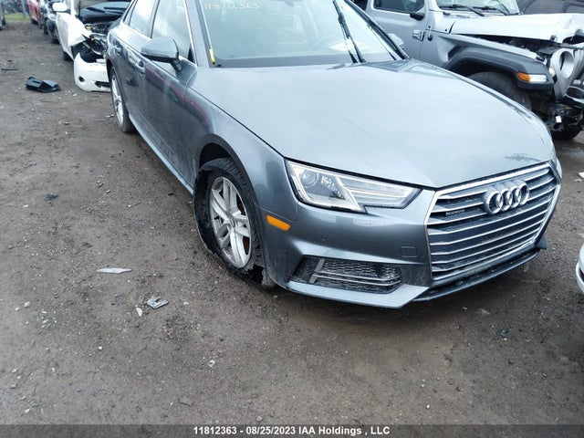 WAUANAF40JN017971 Audi A4 Sedan Komfort