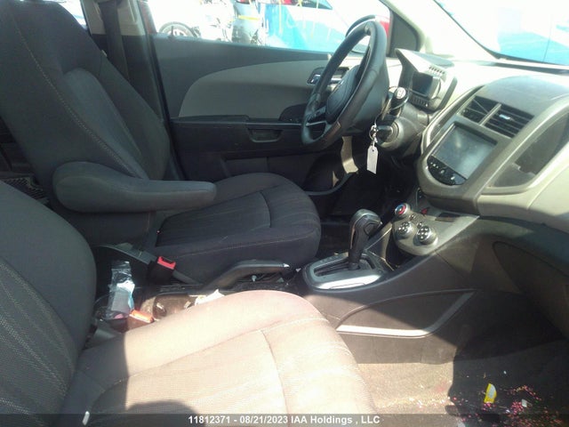 Chevrolet SONIC LT 2015 1G1JC6SH0F4184092 Image 5