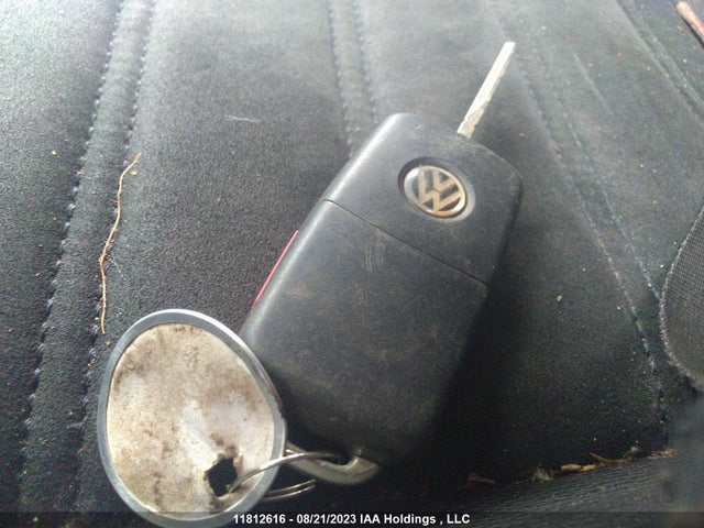 1VWCS7A3XFC106940 Volkswagen Passat Highline