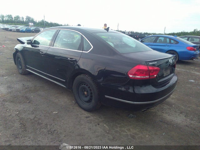 1VWCS7A3XFC106940 Volkswagen Passat Highline